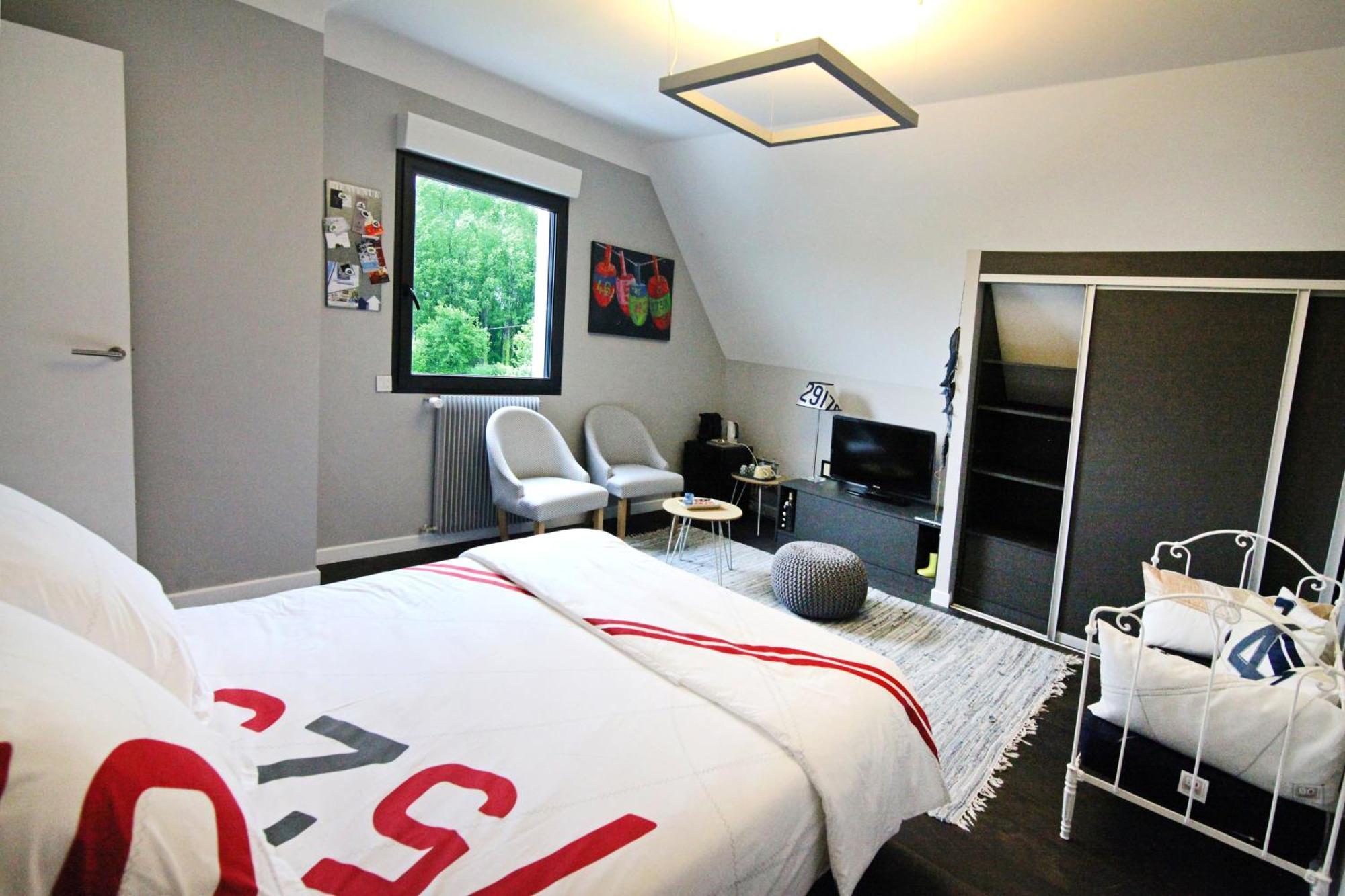 Bed and Breakfast Un Moment A La Campagne Pleuven Екстер'єр фото